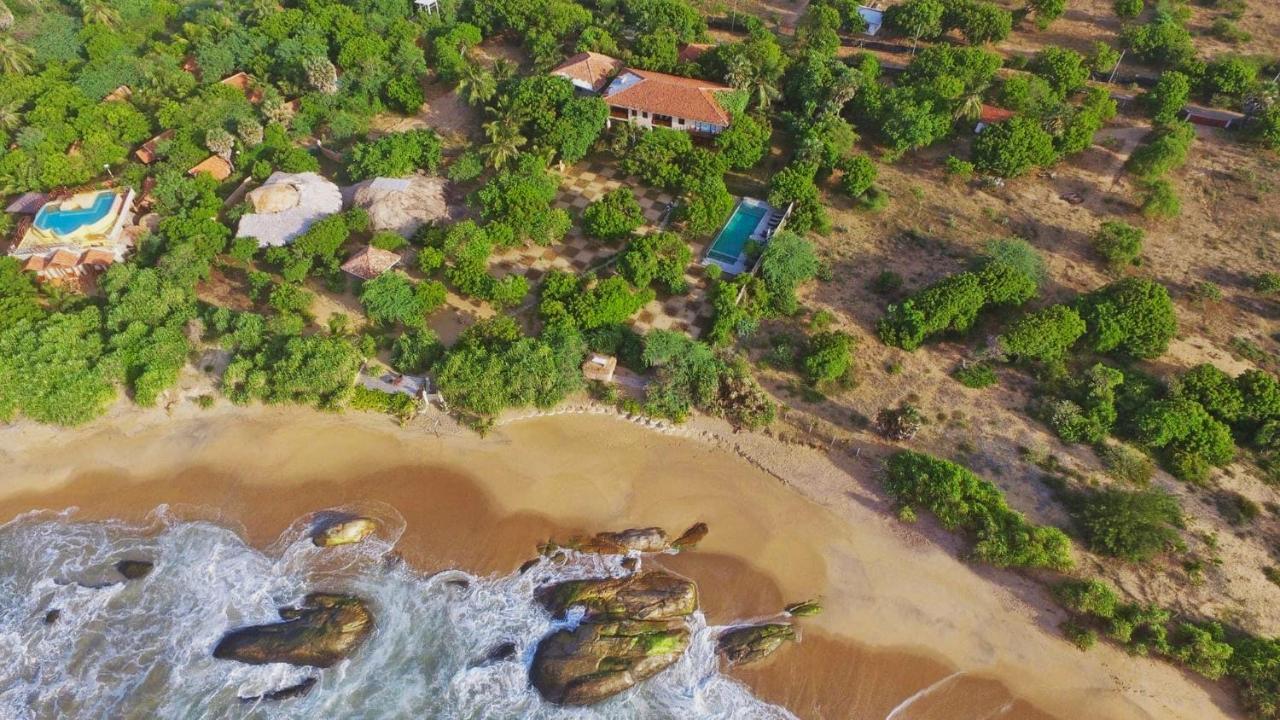 Nikara Luxury Beach House Tissamaharama Kültér fotó