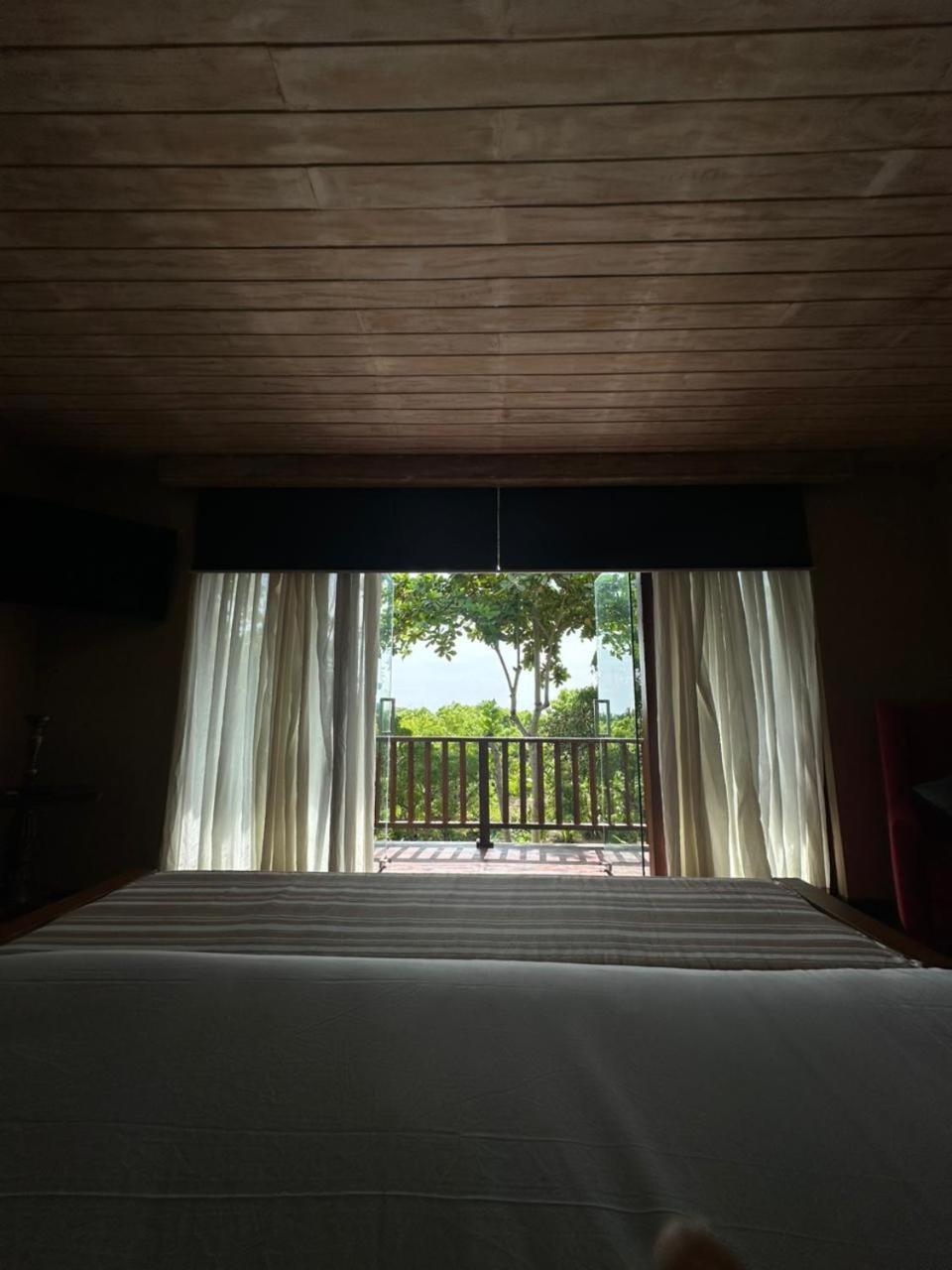 Nikara Luxury Beach House Tissamaharama Kültér fotó