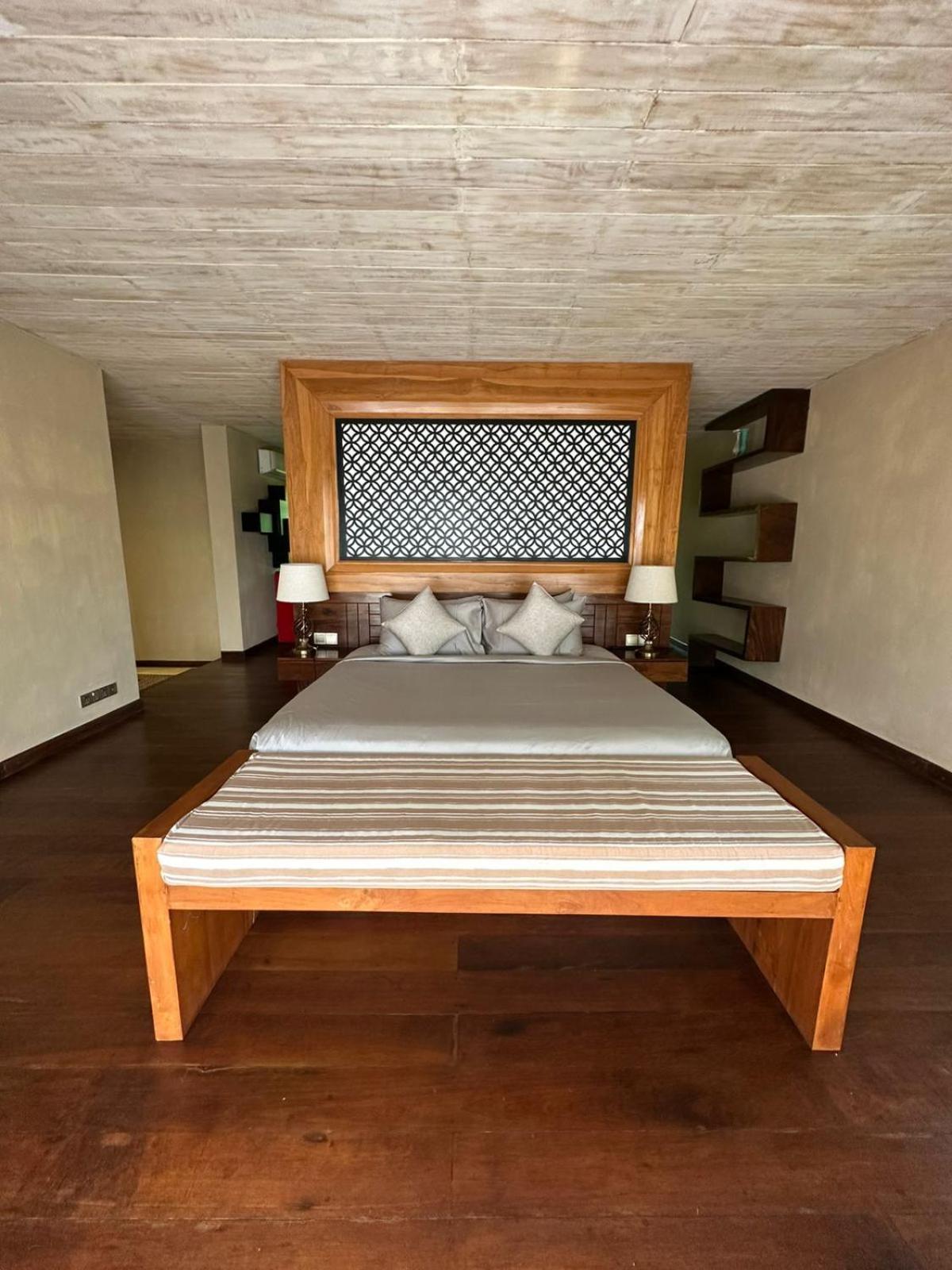 Nikara Luxury Beach House Tissamaharama Kültér fotó