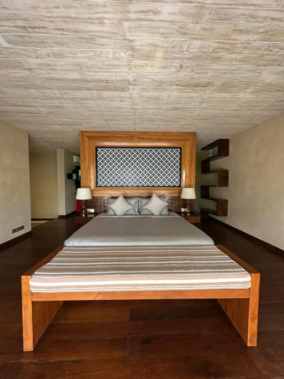 Nikara Luxury Beach House Tissamaharama Kültér fotó
