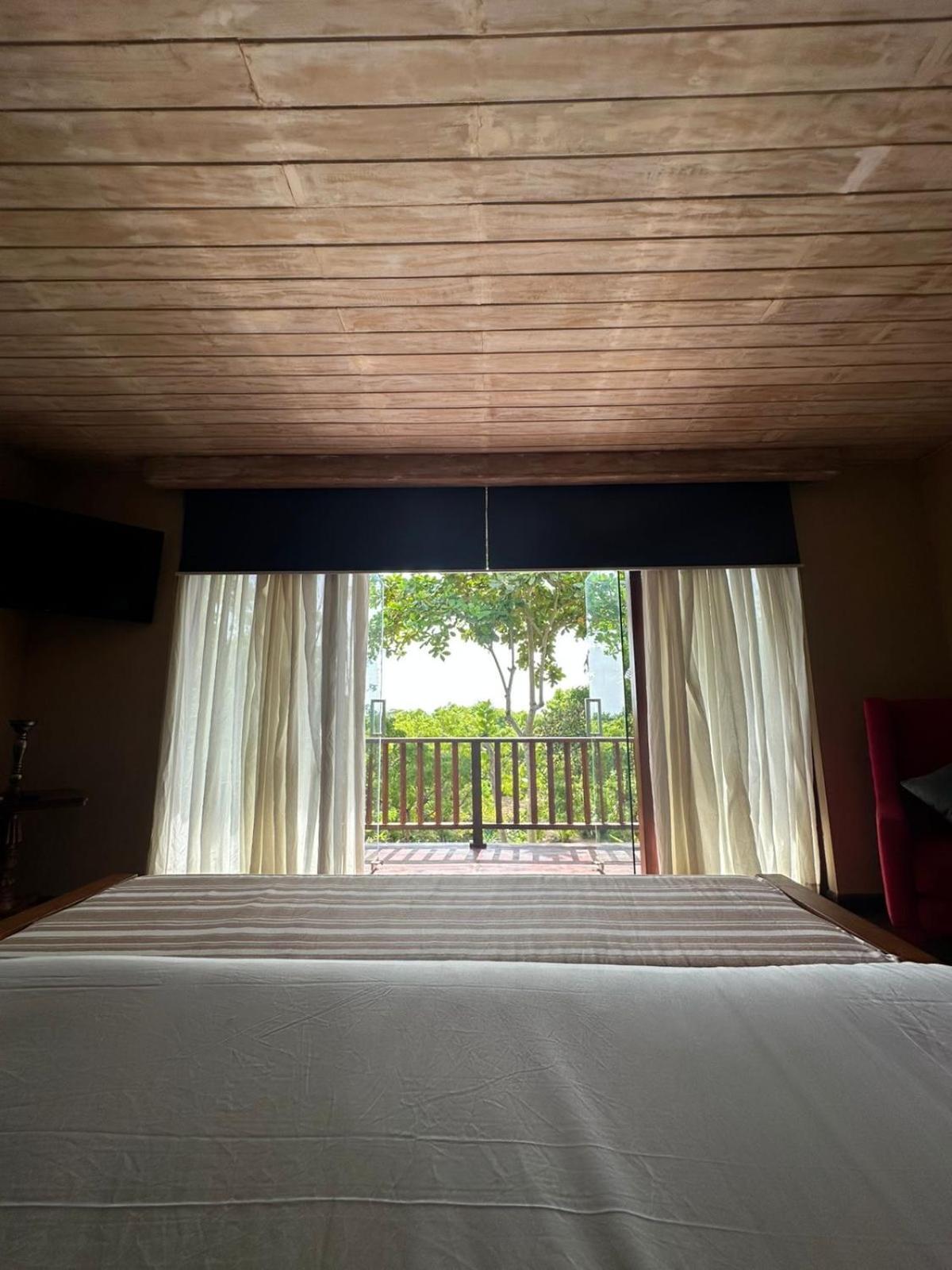 Nikara Luxury Beach House Tissamaharama Kültér fotó
