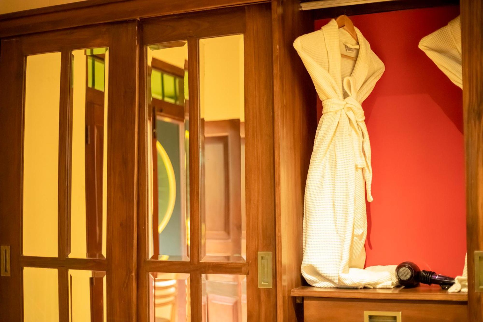 Nikara Luxury Beach House Tissamaharama Kültér fotó