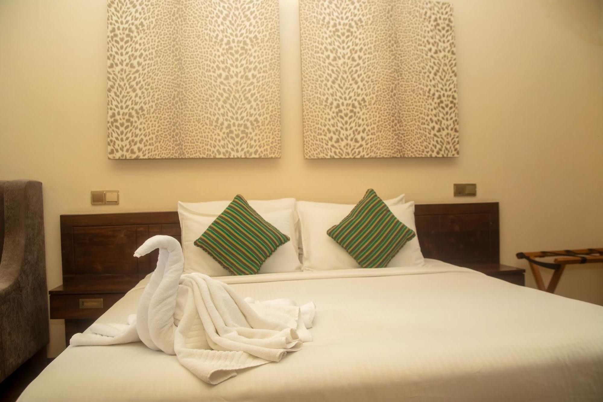 Nikara Luxury Beach House Tissamaharama Kültér fotó